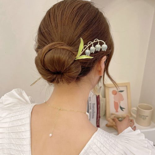 Bluebell Floral Hair Claw Clip - Image 0
