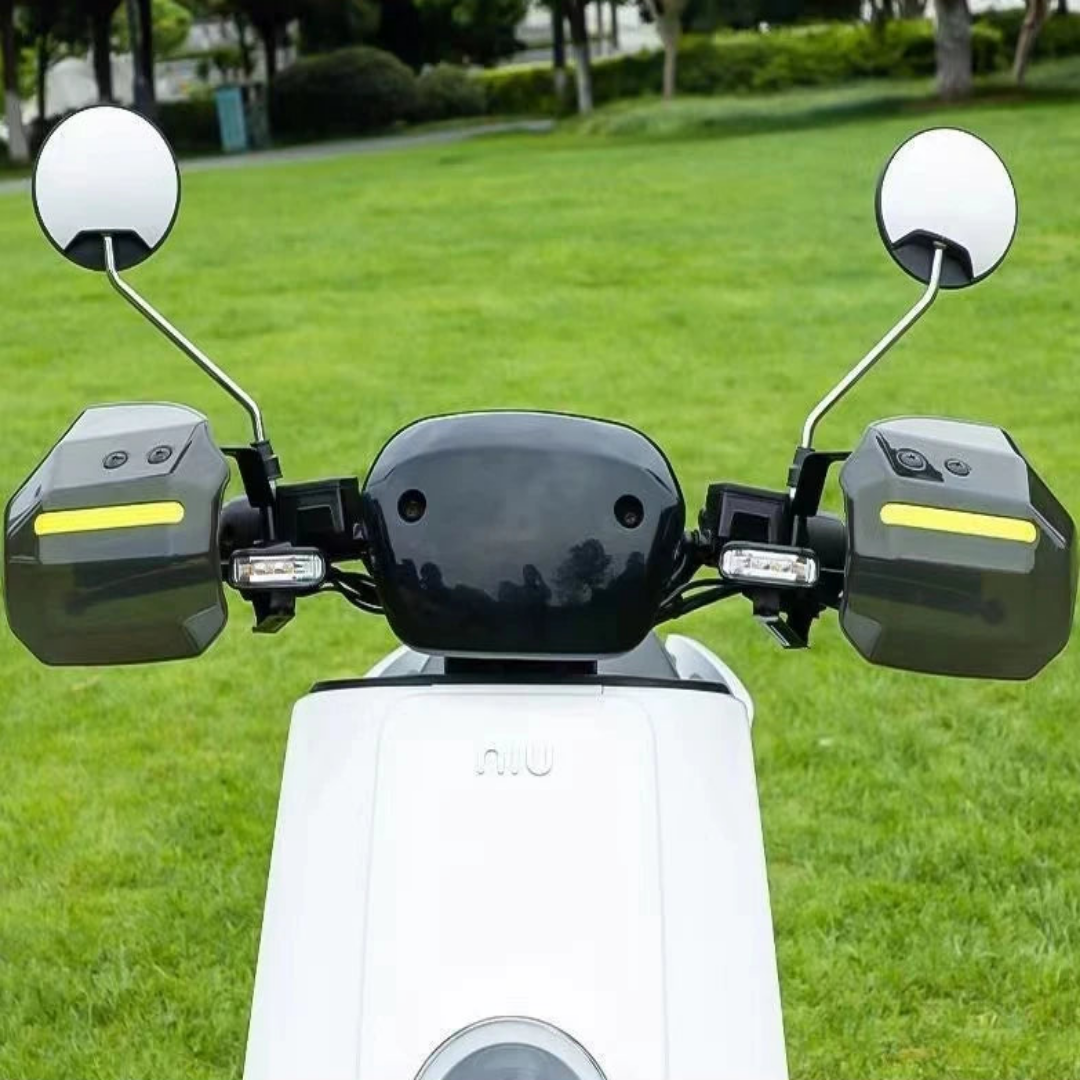 Easy Assembly Weatherproof Motorcycle Hand Covers · Mavigadget