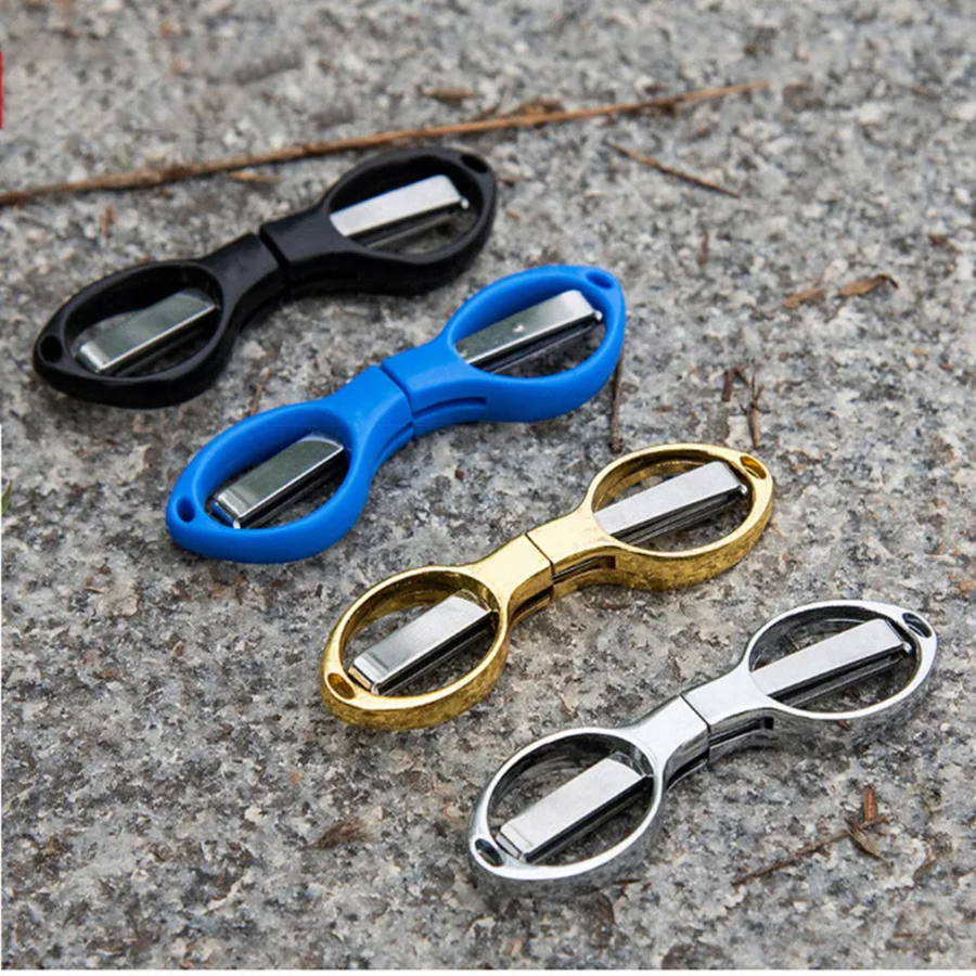 Mini Snip Stainless Scissors Keychain - Image 1