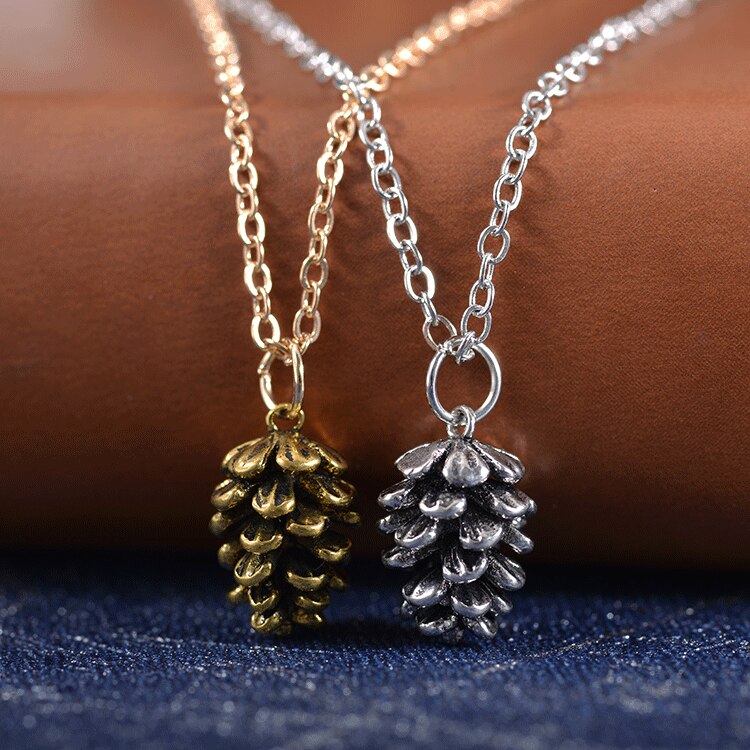Elegant Pinecone Vintage Necklace - Image 4