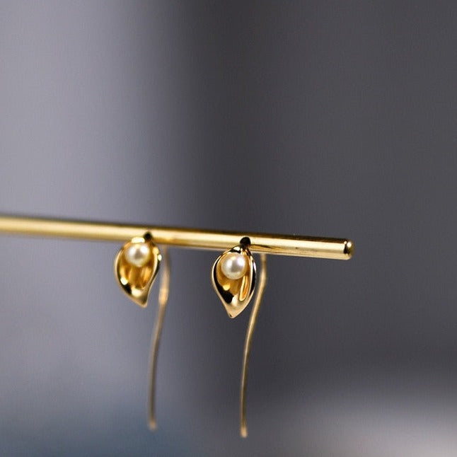 Elegant Flower Long Chain Earrings - Image 9