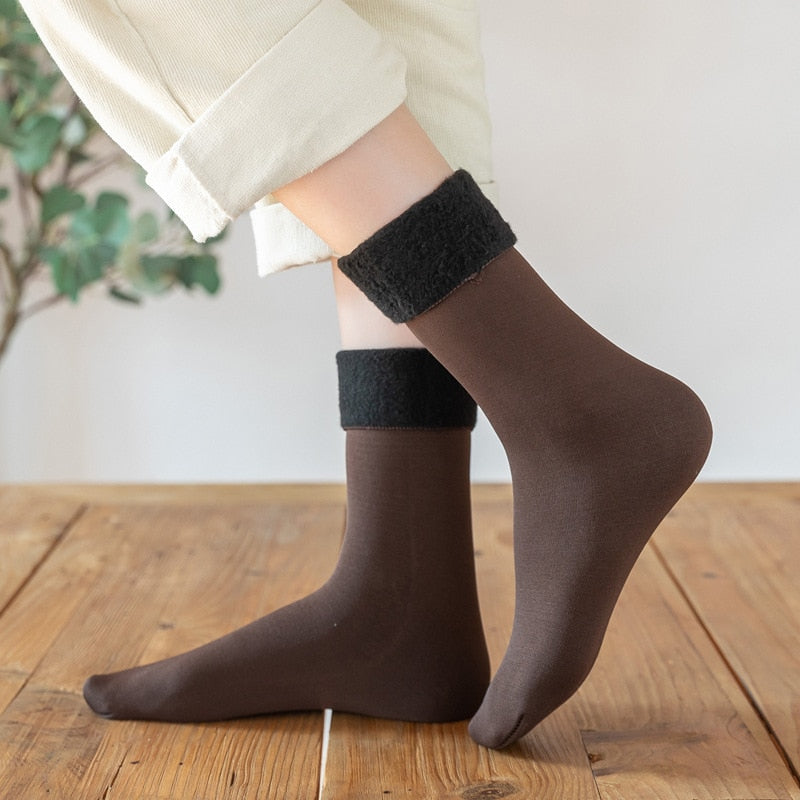 Thermal Touch Winter Warm Solid Thick Socks - Image 13