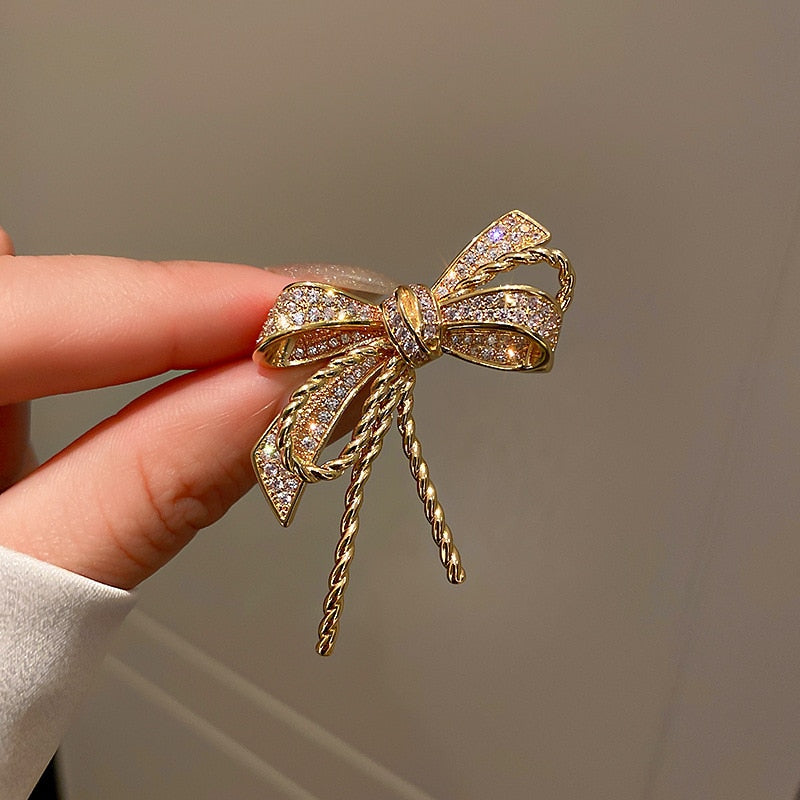 Elegant Rhinestone Flower Brooches