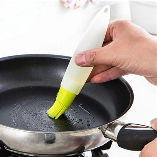 Multipurpose Heat Resistant Oil Bottle Brush - Image 0