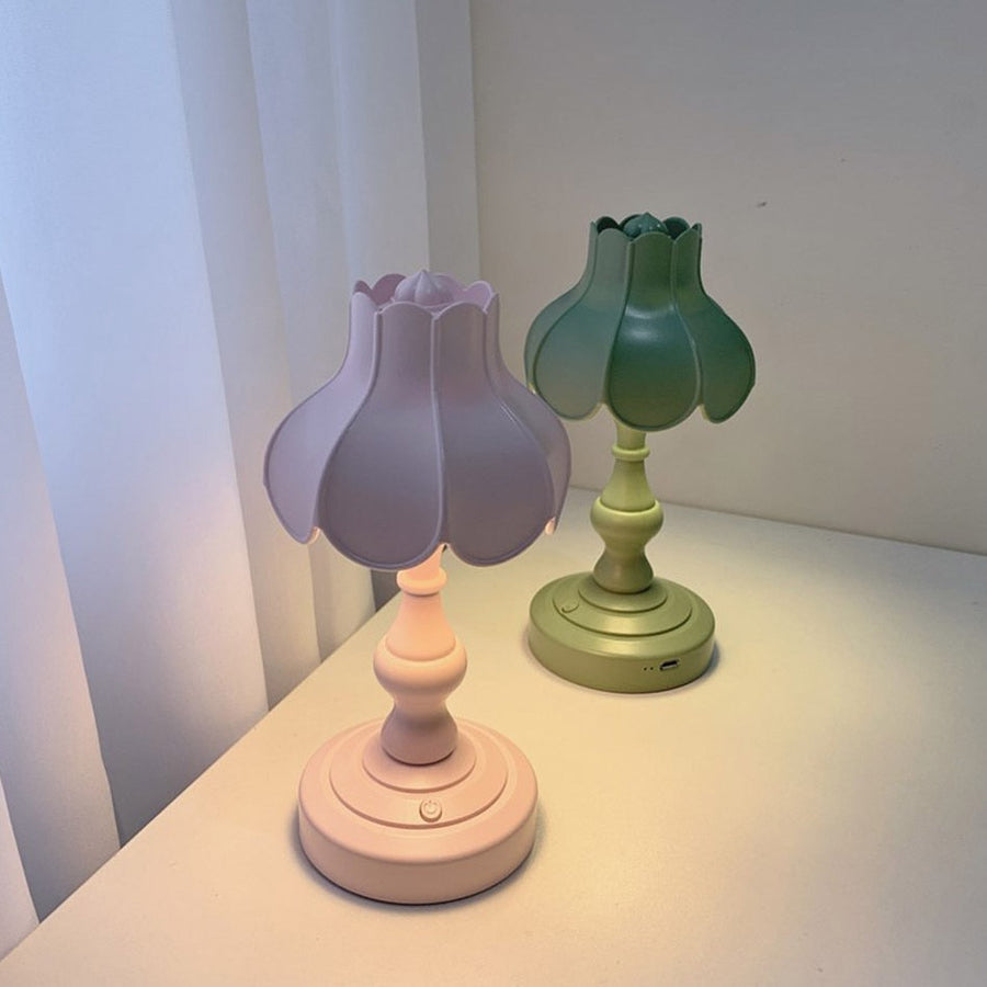 Retro Lotus Desktop Lamp - Image 2