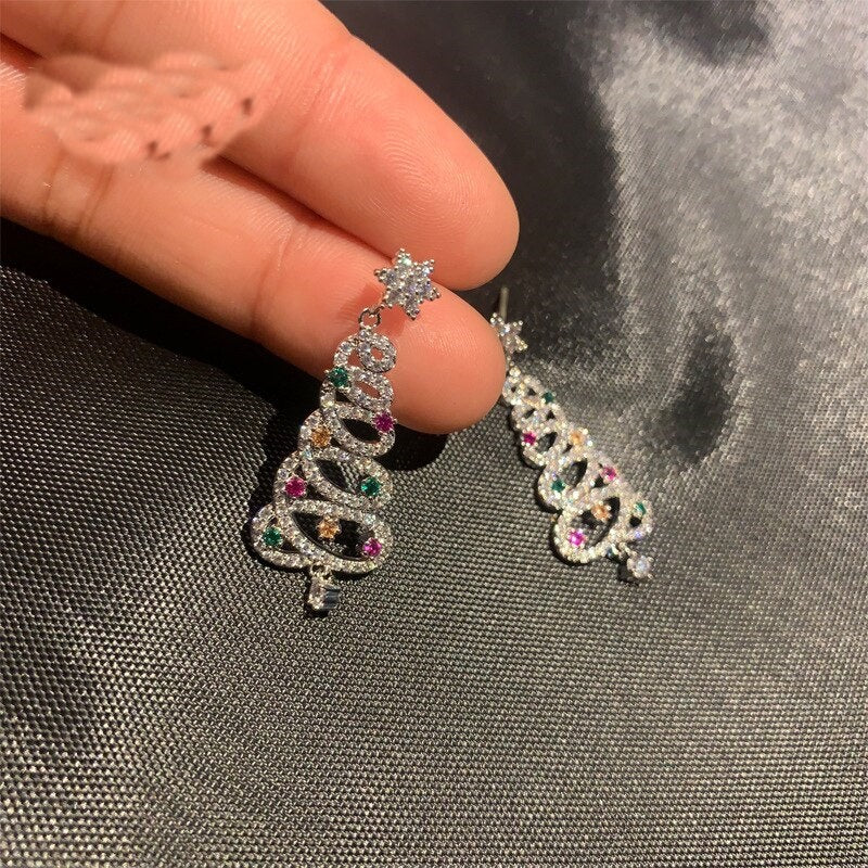 Mini Elegant Christmas Tree Earrings - Image 3