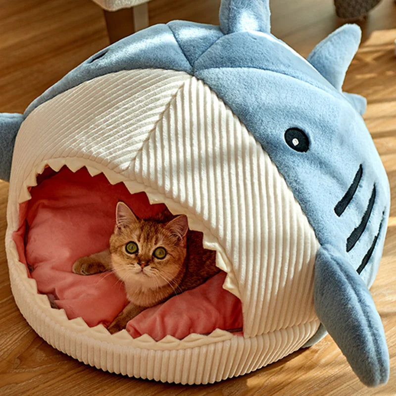 Sleepy Shark Portable Warm Pet House - Image 2