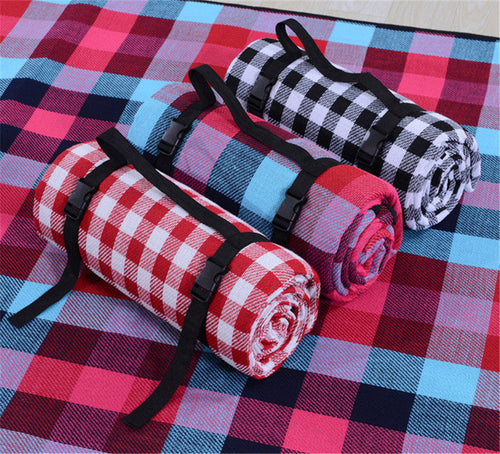 Outdoor Folding Waterproof Picnic Blanket Mat - Image 0