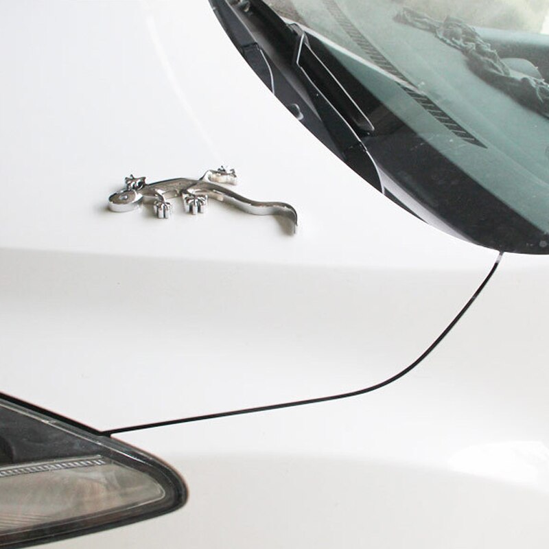 Party Gecko Solar-Powered Car Lamp - Image 0