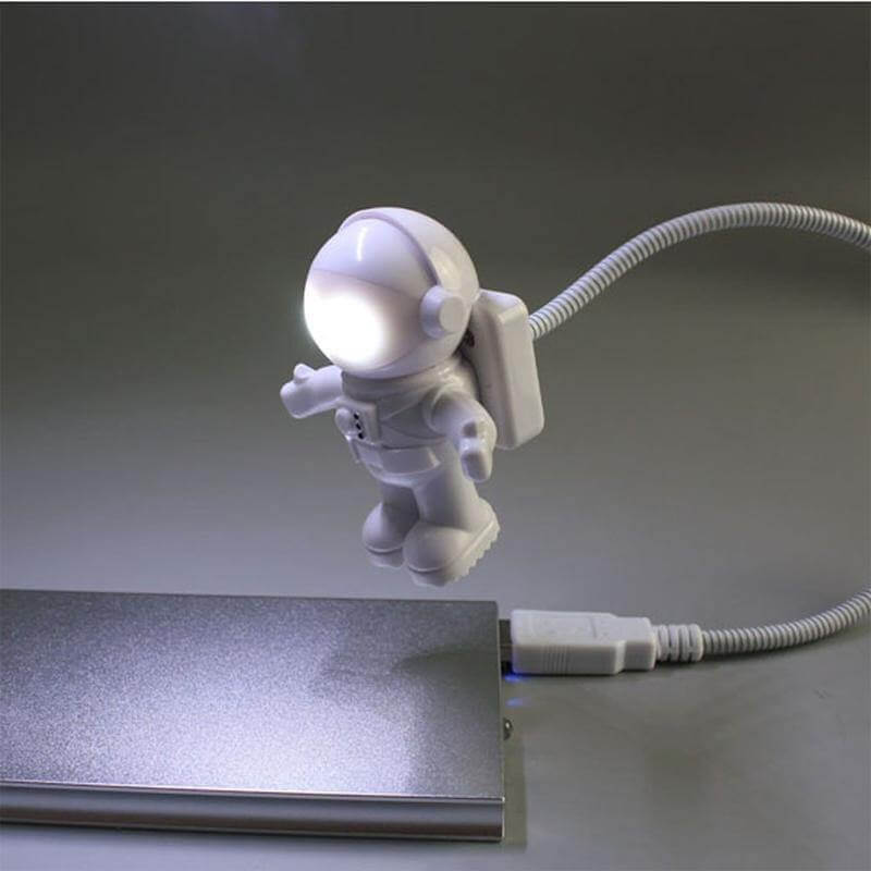 USB Astronaut LED Book Night Light - MaviGadget