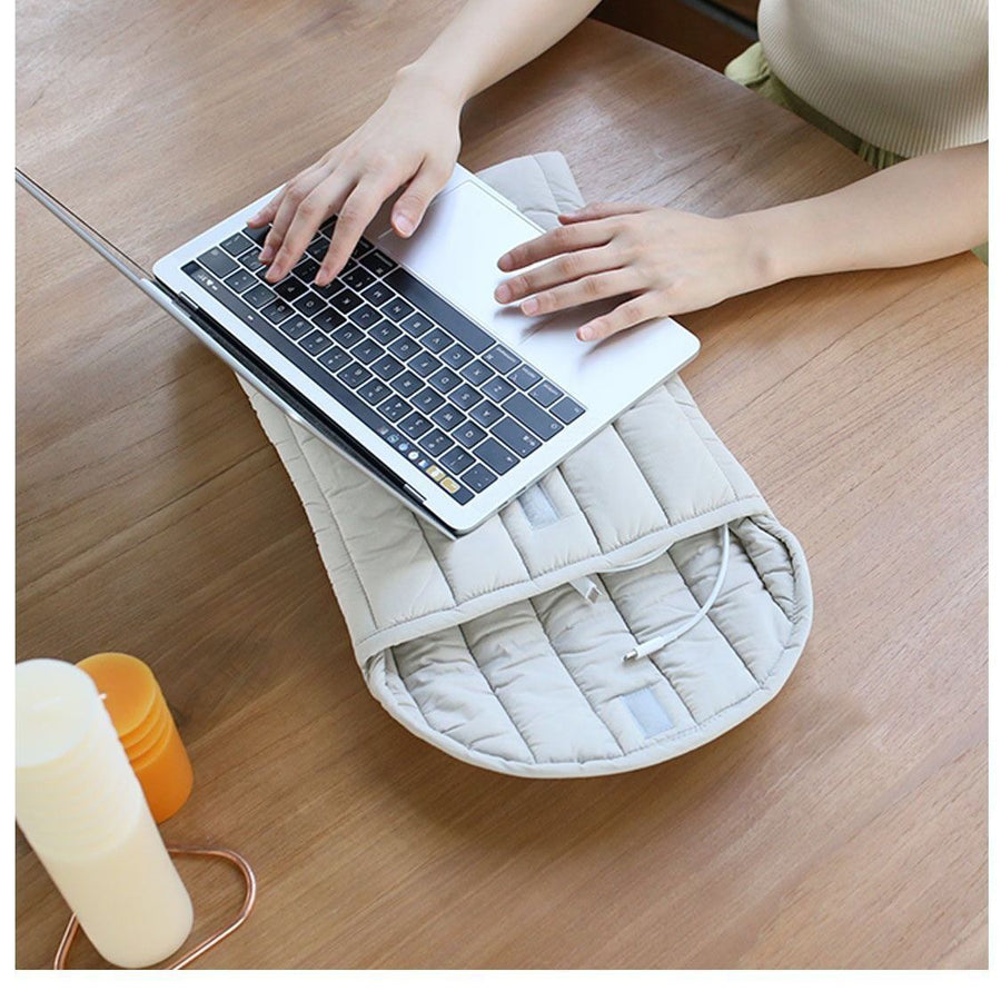 Ultra Protective Padded Tablet Bag - Image 4