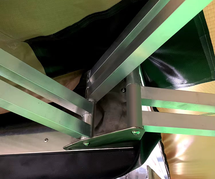 All-Season Camping Retractable Car Roof Sunshade - Image 5