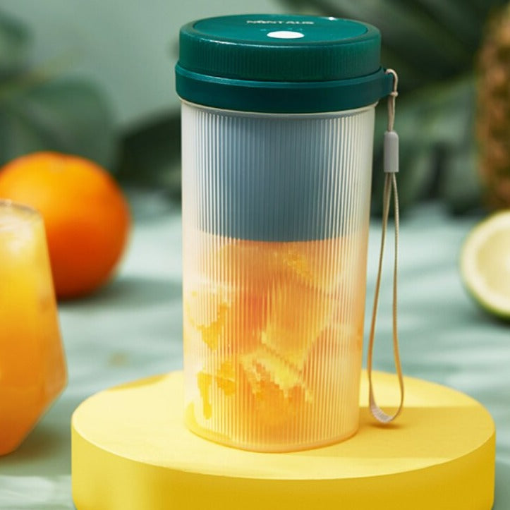 Portable Shake it Up Portable Electric Blender - Image 4