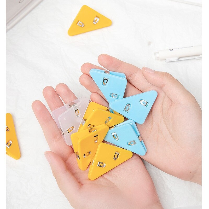 Easy Mark Colorful Triangle Book Corner Clip - Image 1