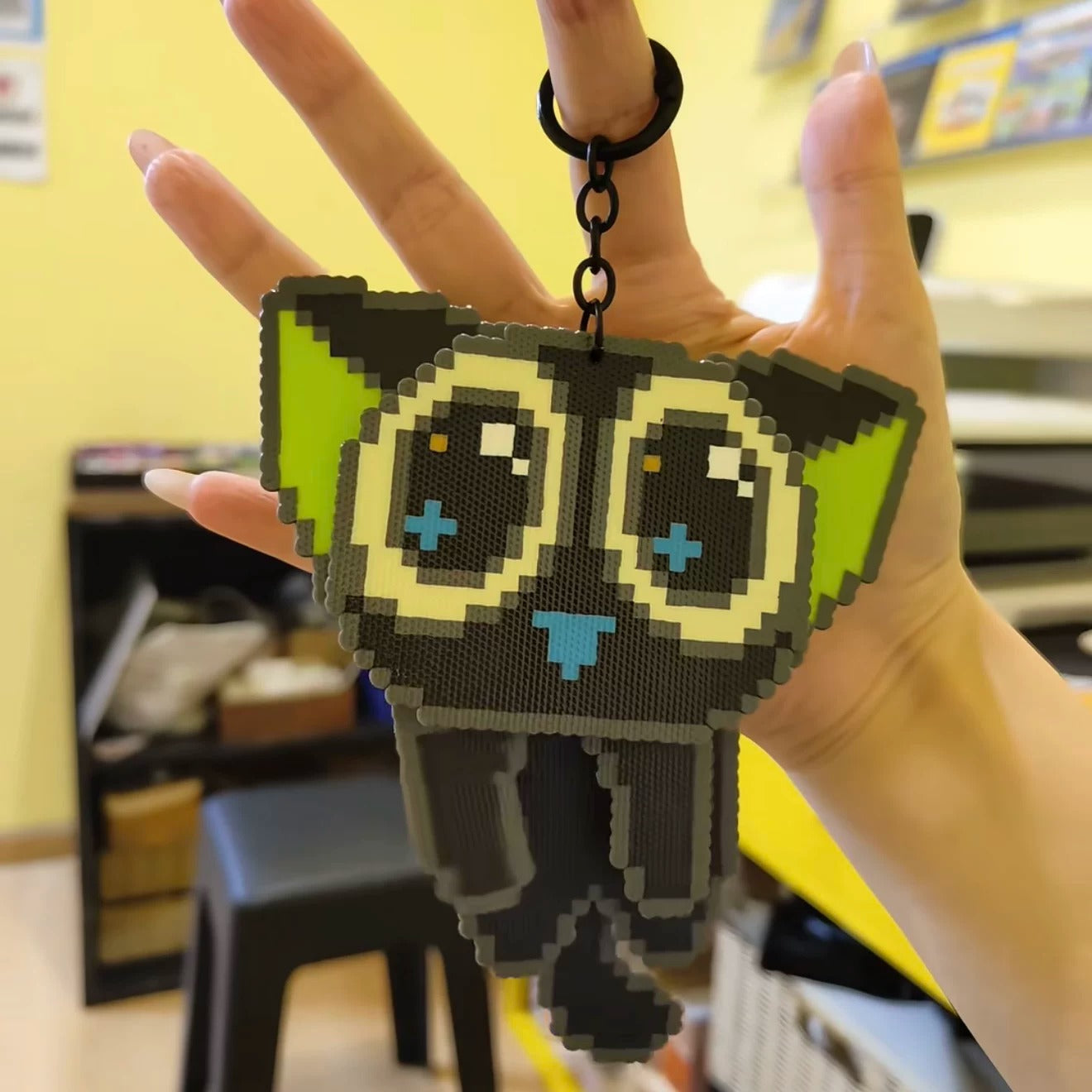 Pixel Art 3D Building Block Keychain · Mavigadget