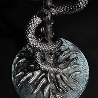 Black Snake Sculpted Wine Glass - Image 9