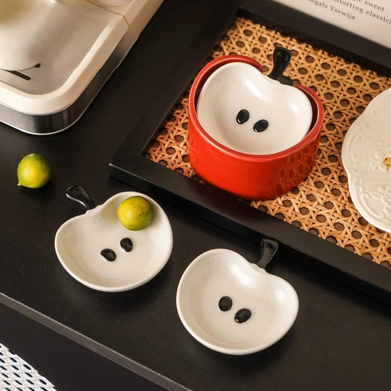 Yummy Apple-Shaped Snack Plates - Image 4