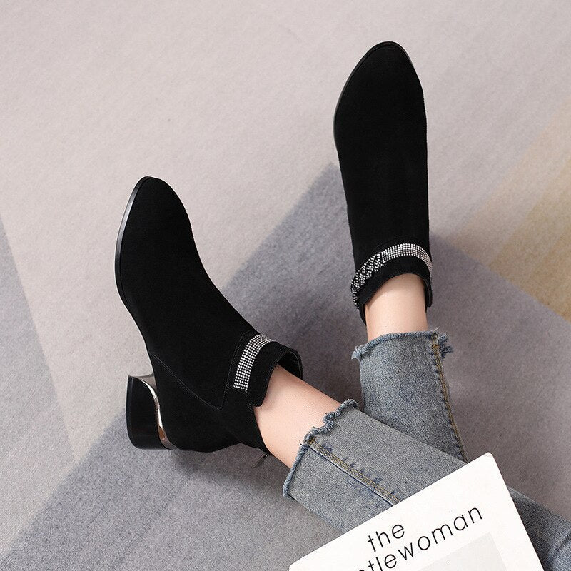 Women Stylish Leather Ankle Autumn Boot