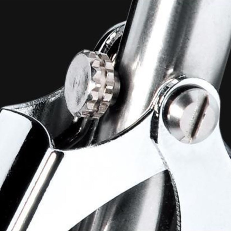 Stainless Steel Manual Nose Hair Trimmer - Image 4