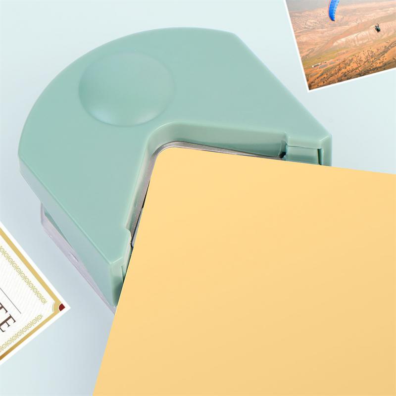 Smooth Curve Compact Paper Trimmer - Image 0