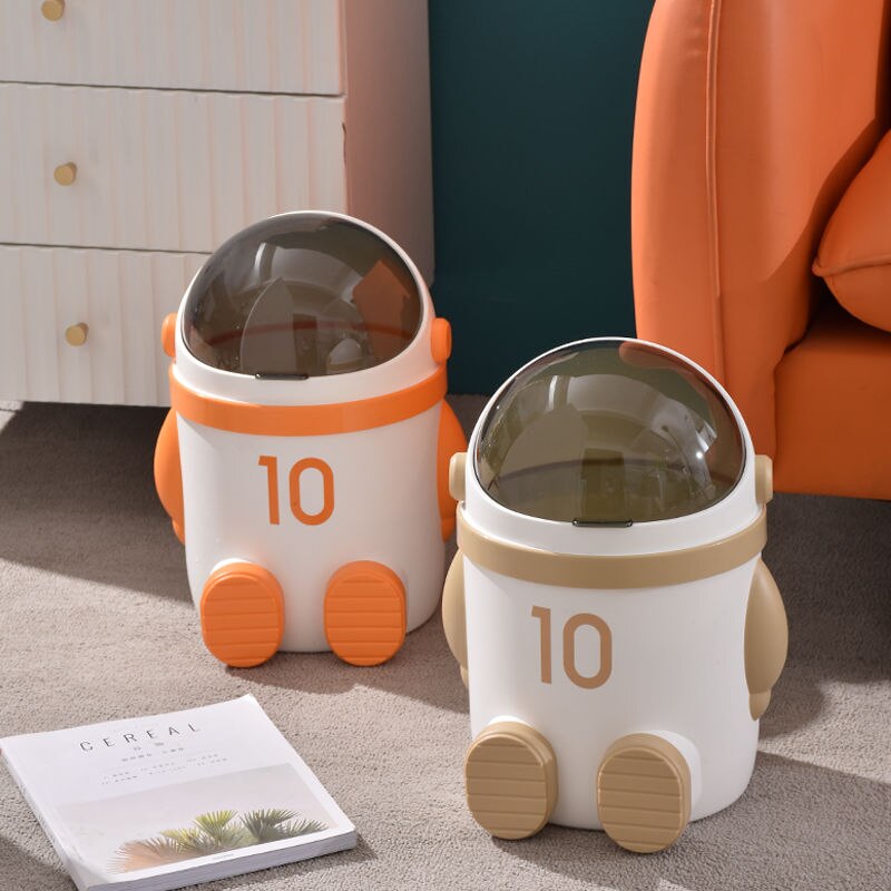 Mini Astronaut Shape Cute Office Trash Can