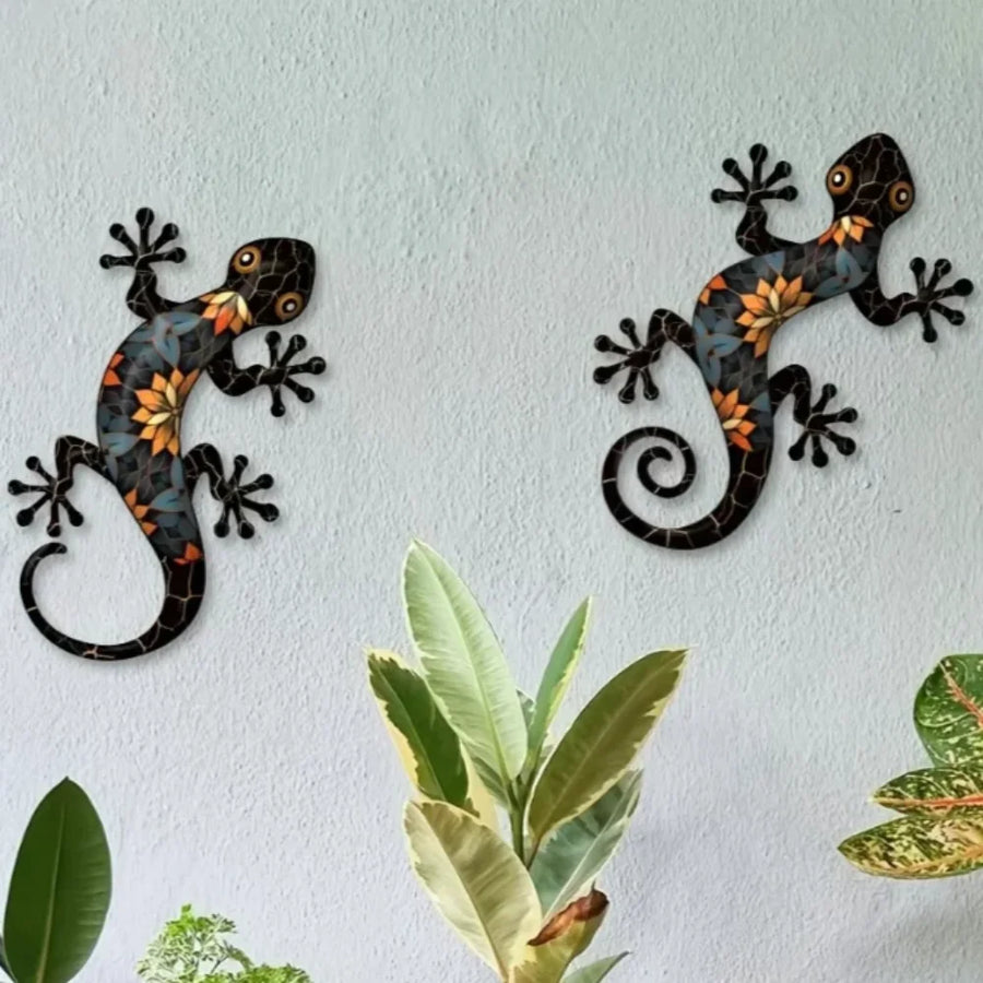 Artistic Mosaic Gecko Wall Decor - Image 0