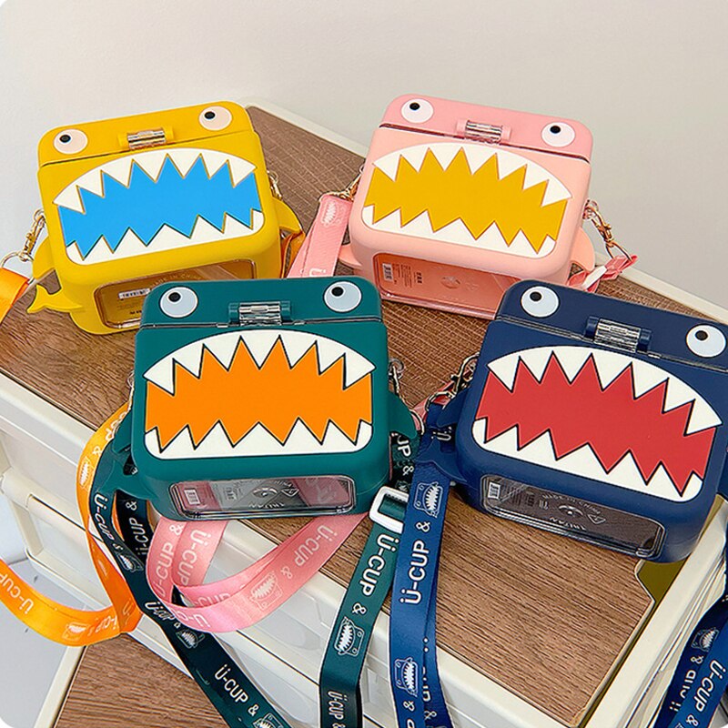 Shark Built-in Straw Water Bottle - Image 4