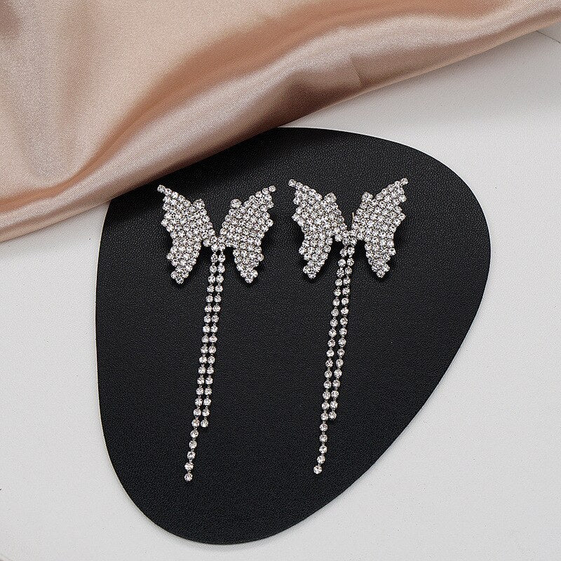 Elegant Flower Long Chain Earrings - Image 8