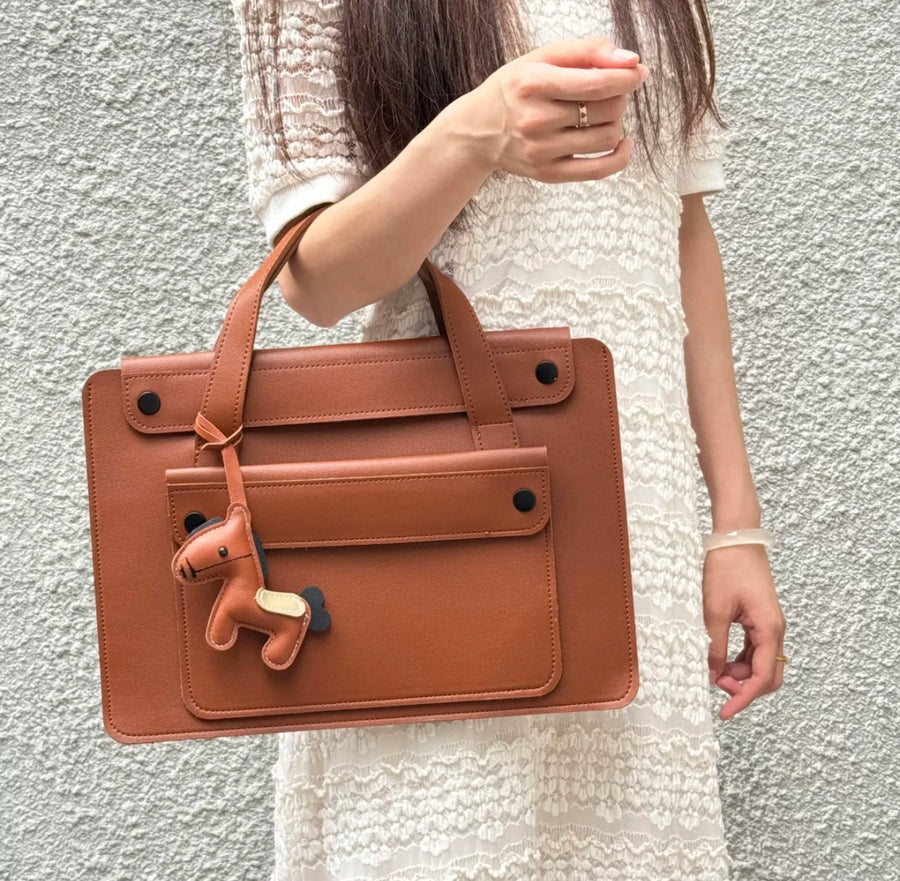 Original supplier variant photograph: Cognac A — preserve all accessories