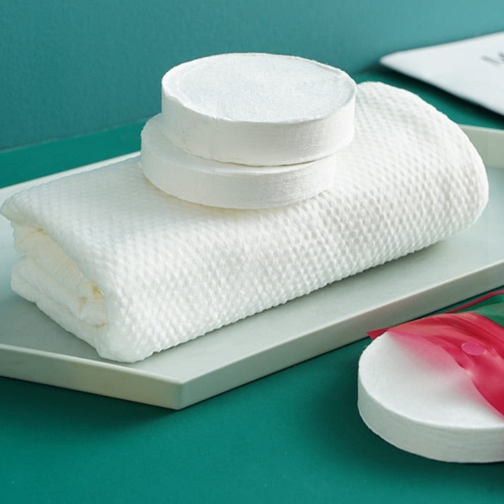 Magic Compressed Disposable Travel Bath Towel - Image 3