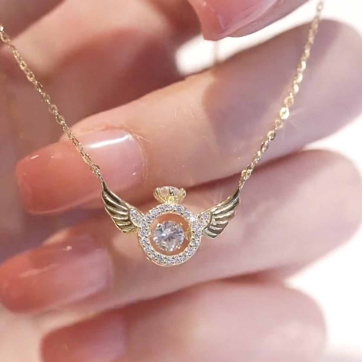 Lucky Wings Pendant Zircon Necklace