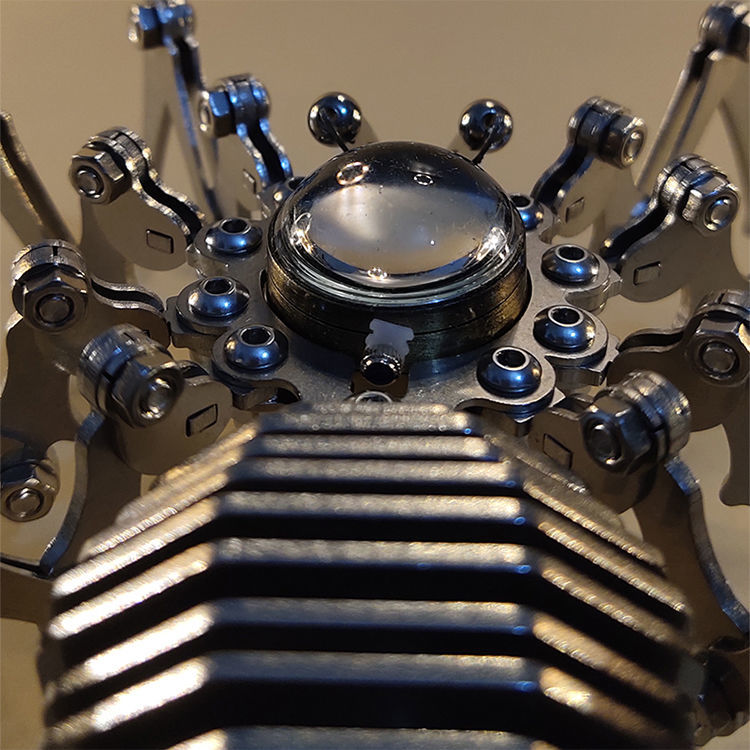 Robot spider Stainless Steel Mechanical Clock - Image 8
