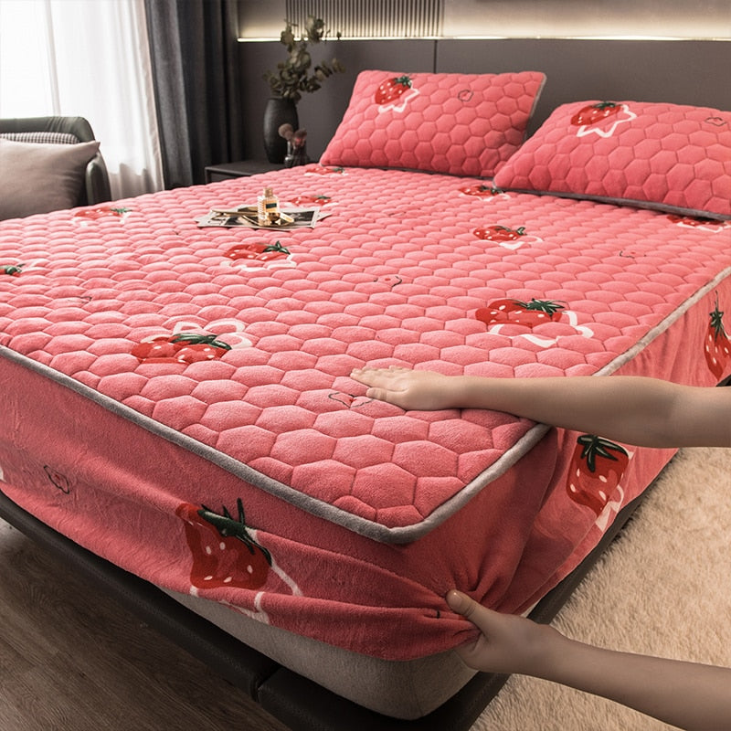 Elegant Velvet Thick Mattress Cover - Image 13