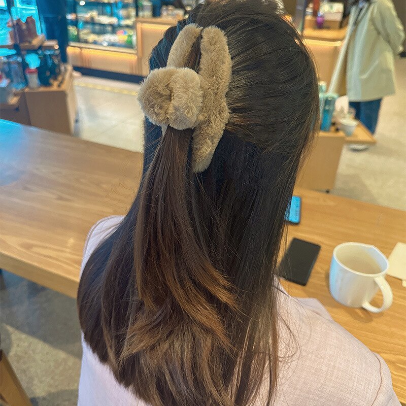 Shark Clip Fluffy Hair Claw - Image 1