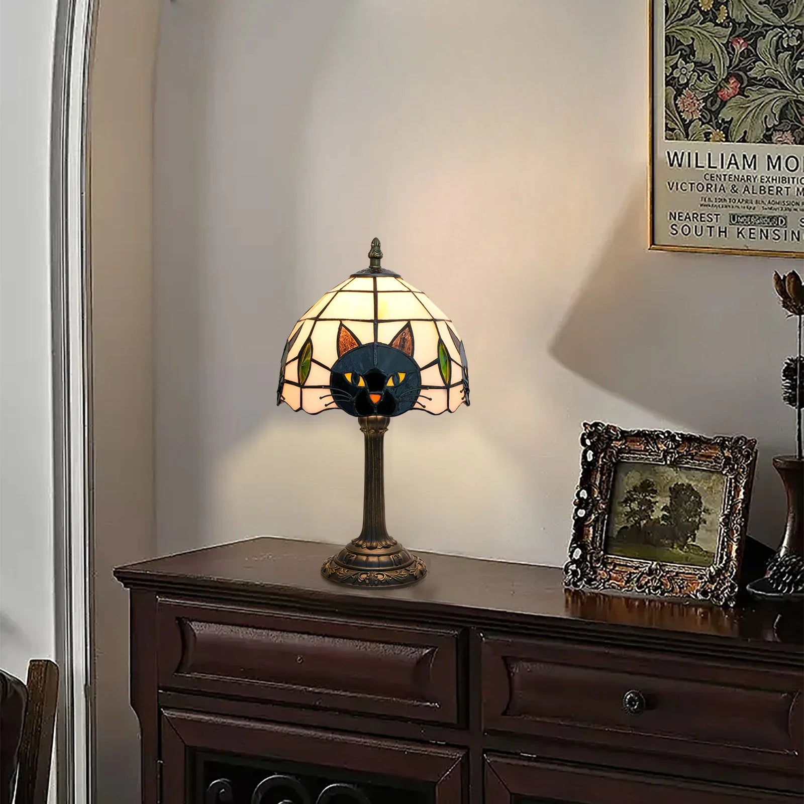 Midnight Cat Stained Glass Table Lamp - Image 4