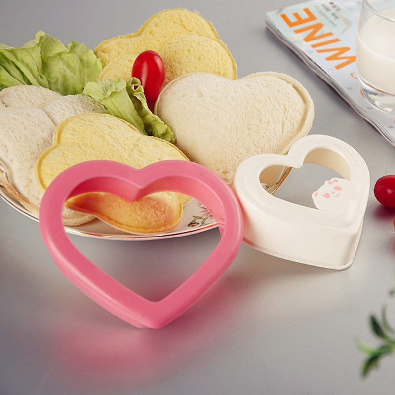 Heart Shape Cute Sandwich Cutter - Image 1