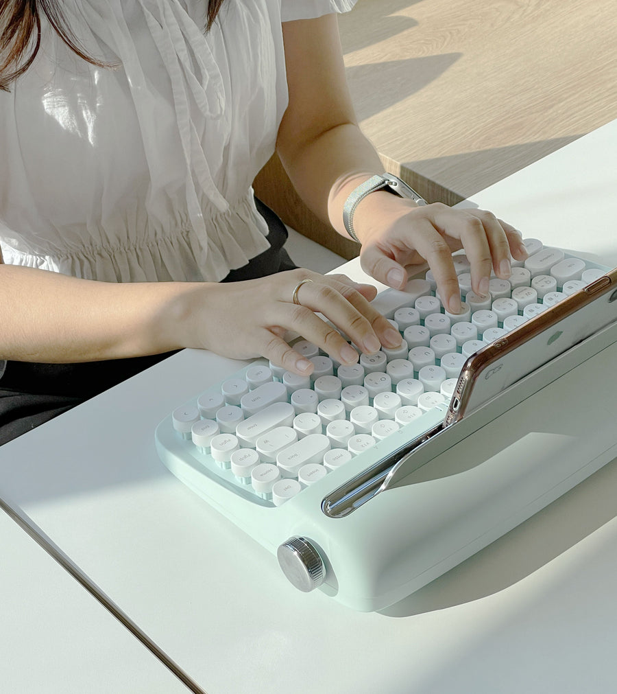 Mechanical Touch Creative Wireless Keyboard - Image 3