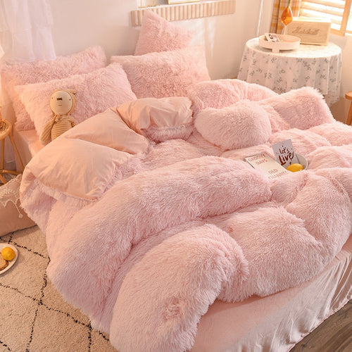 Luxury Cozy Clouds Bedding Set - Image 0