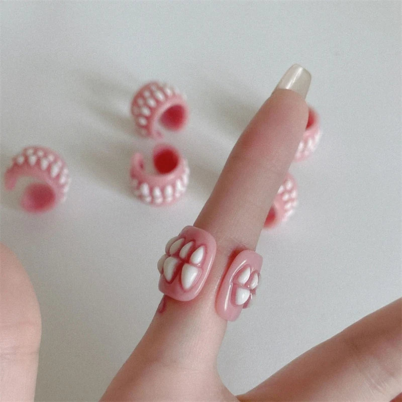 Resin Creative Love Bite Teeth-Shaped Rings - Image 6