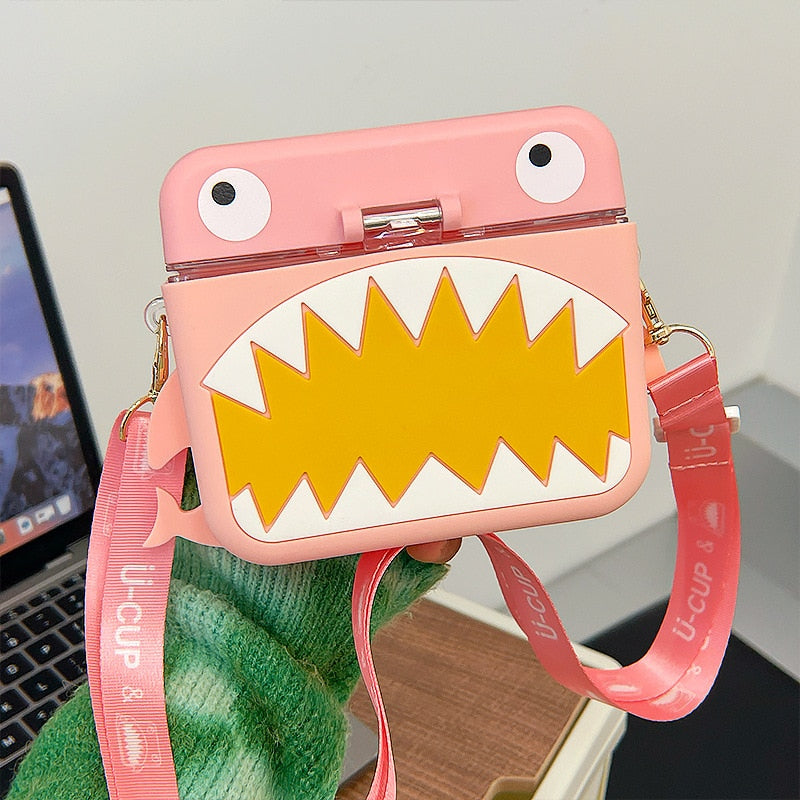 Shark Built-in Straw Water Bottle - Image 9