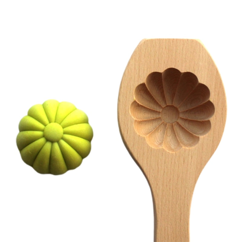 Wooden Moon Dumpling Maker Mold - Image 13