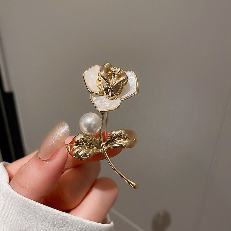 Elegant Rhinestone Flower Brooches