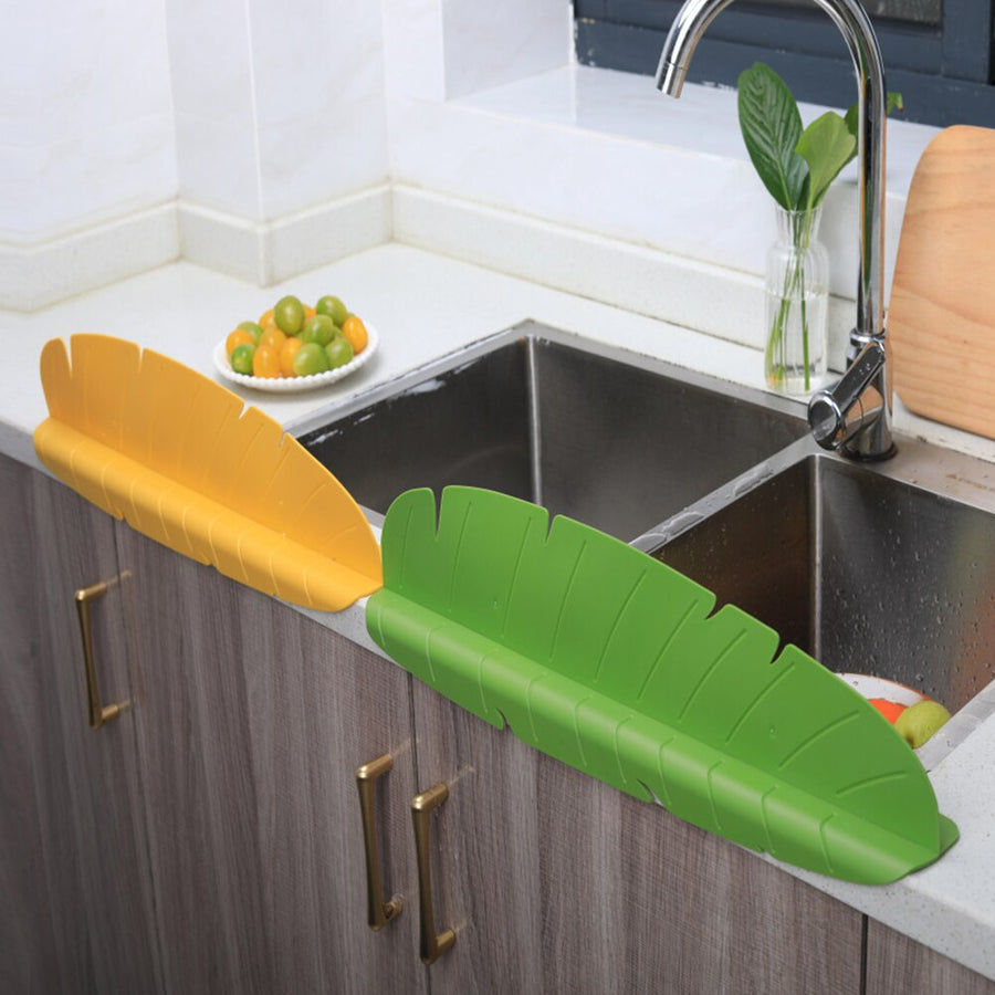 Banana Leaf Water Splash Protector - Image 4