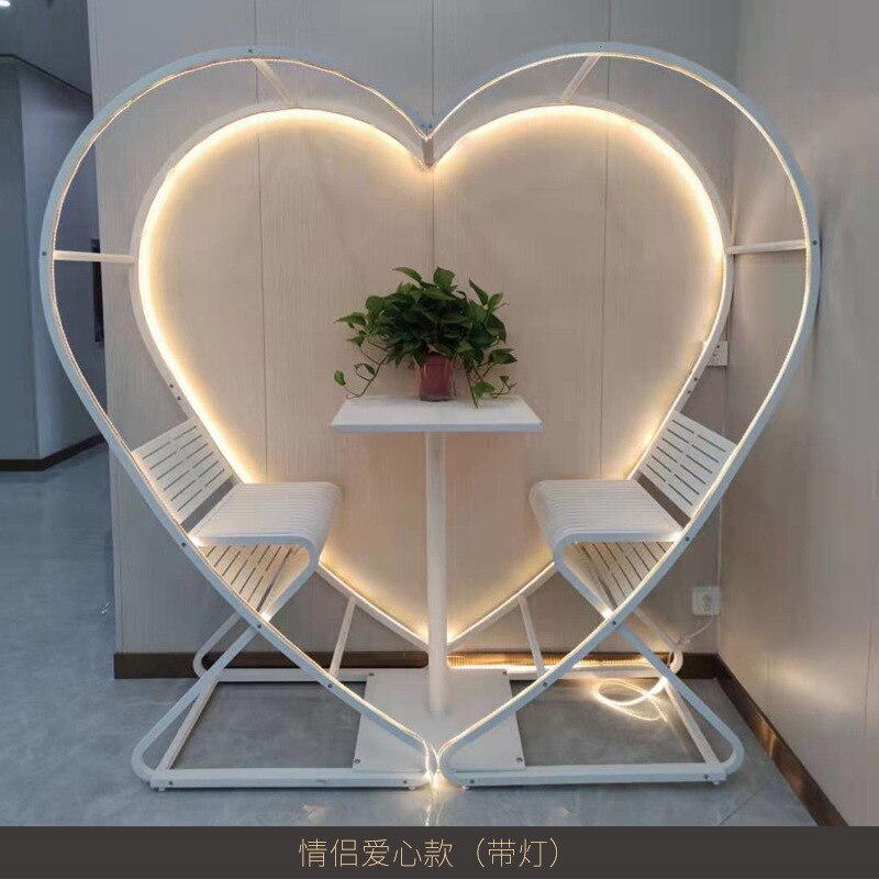 Nature Nest Outdoor Heart-Shaped Swing Bench