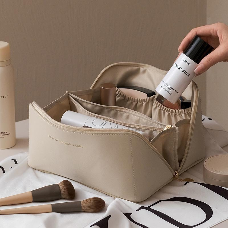 Elegant Large Capacity Travel Cosmetic Bag - Image 3