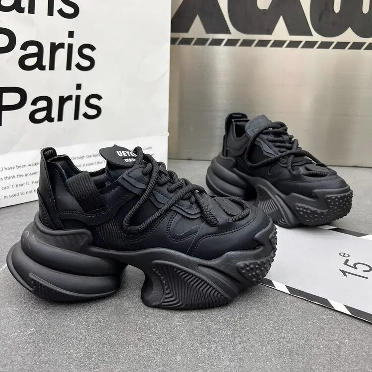 Metro Streetwear Dynamic Women Sneakers - Image 2