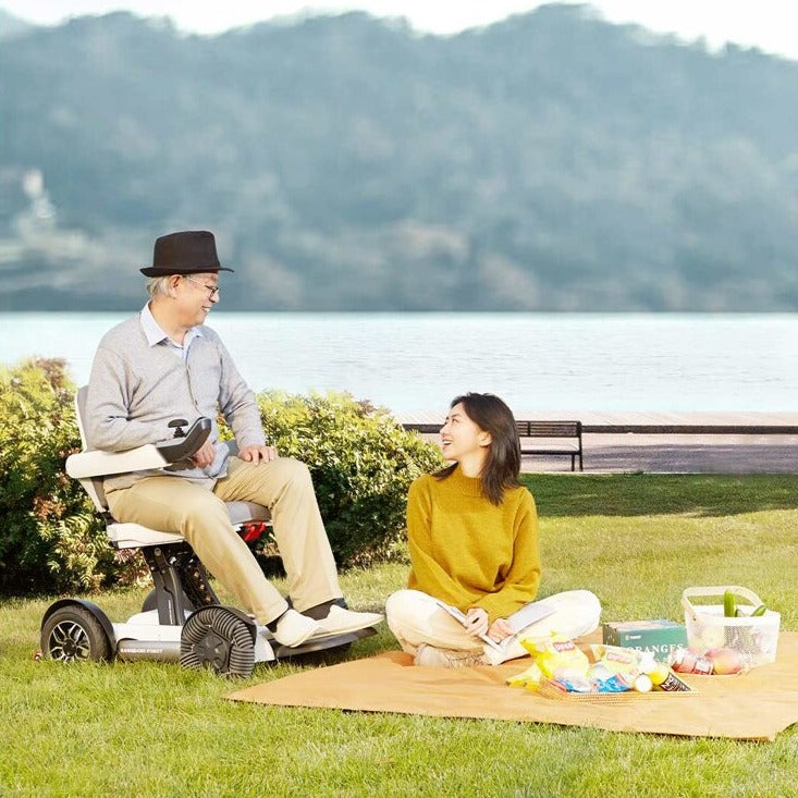 Modern Foldable Electric Mobile Scooter Wheelchair