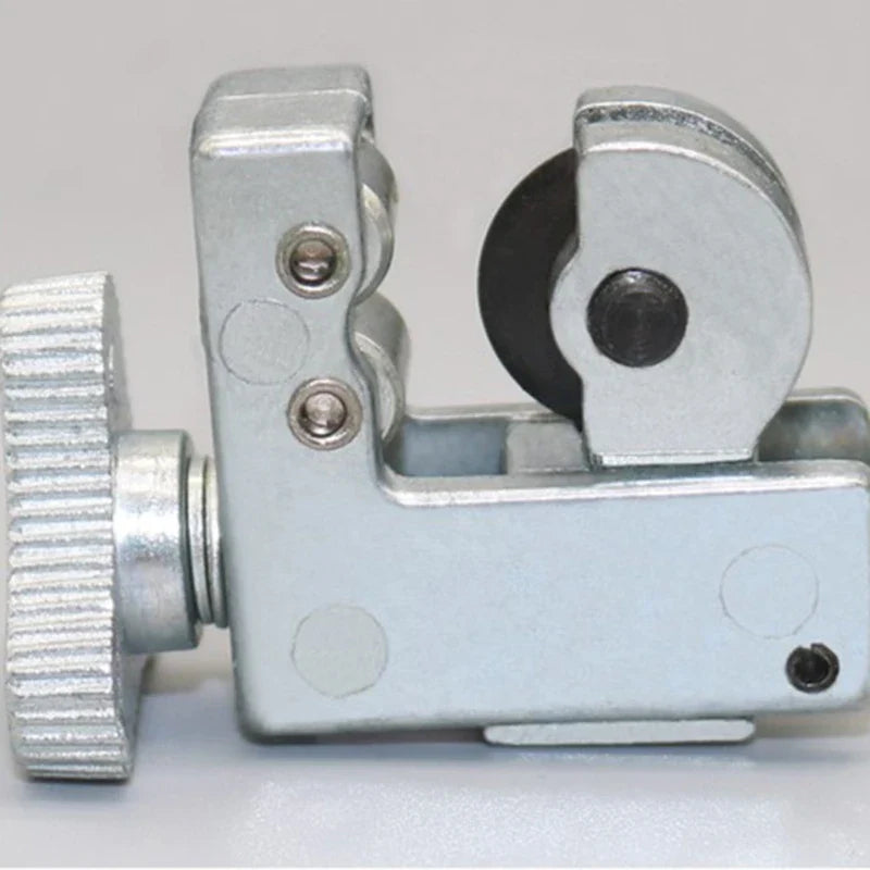 Mini Powerful Aluminum Pipe Cutter Tool - Image 5