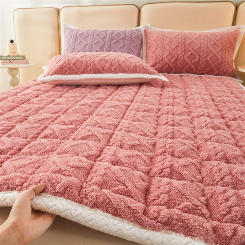 Thick Warm Winter Blanket Mattress Pad - Image 6