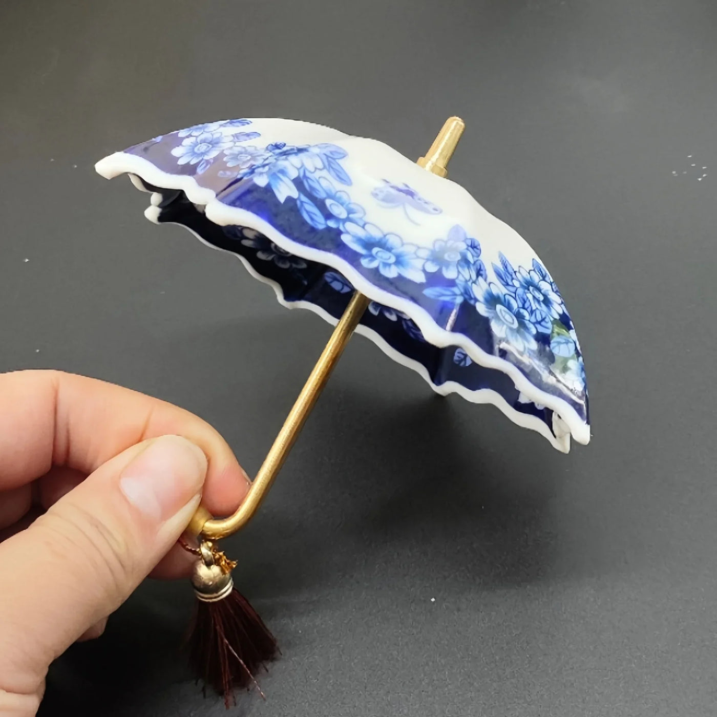Traditional Floral Ceramic Umbrella Tea Strainer - Image 6